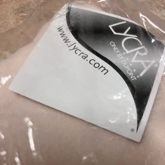 Lycra Women’s Gloves Cream Beige Vintage - Picture 2 of 3